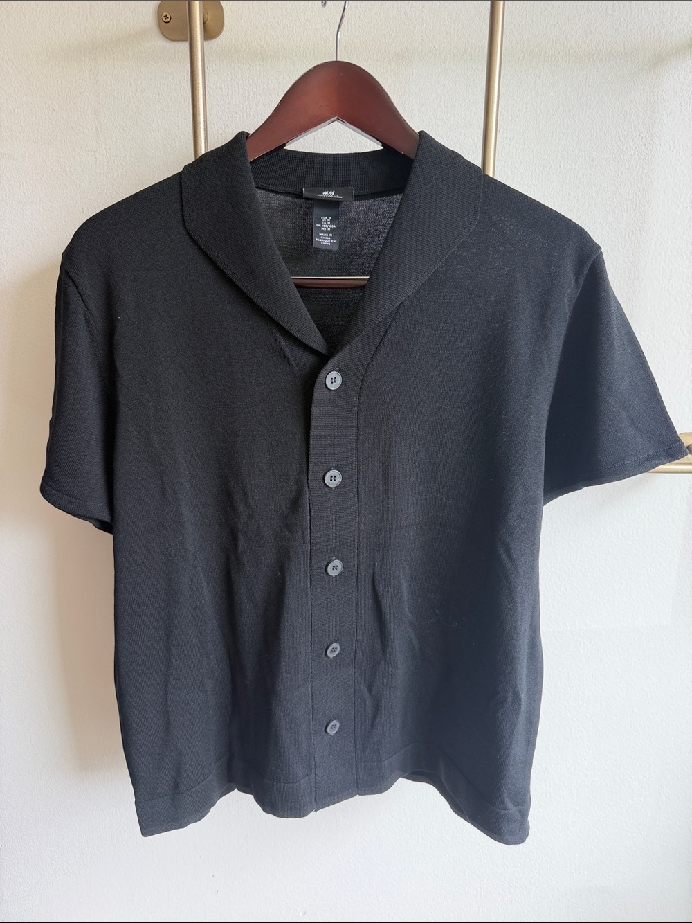 🎇SALE🎇 H&M 🎇 SHAWL COLLAR POLO 🎇 MEDIUM 🎇 BLACK